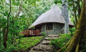 Mikeno Lodge outside view