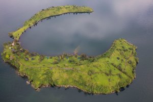 Virunga National Park Congo - Tchegera islands