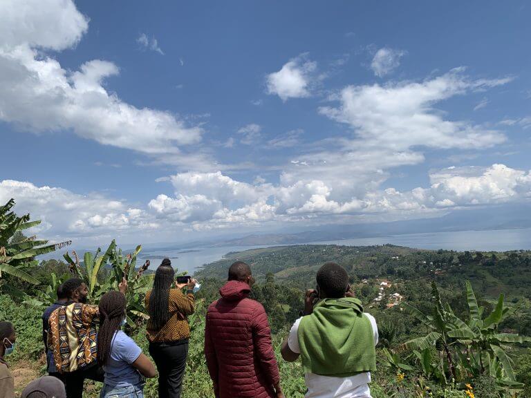 Visiter Idjwi, des vues à couple le souple